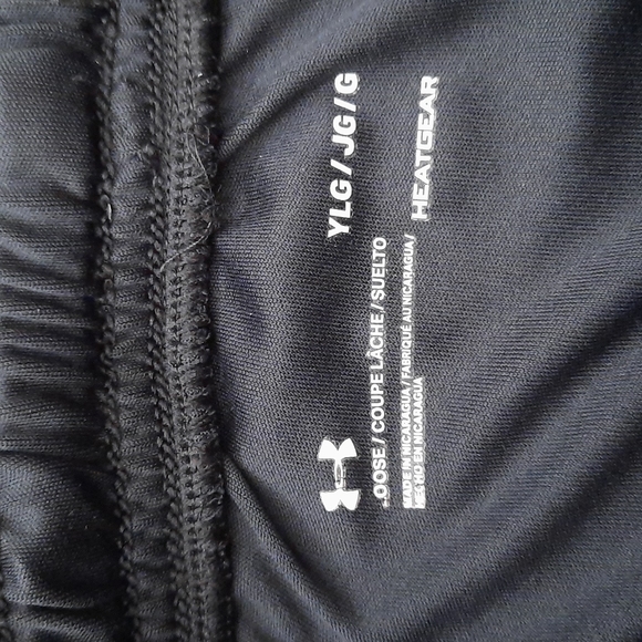 Under Armour Heat Gear Drawstring Shorts - Picture 4 of 13